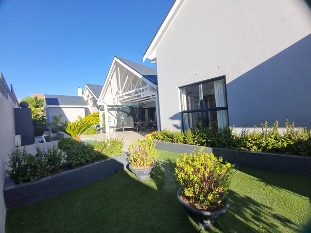 3 Bedroom Property for Sale in Mount Royal Golf Estate Western Cape